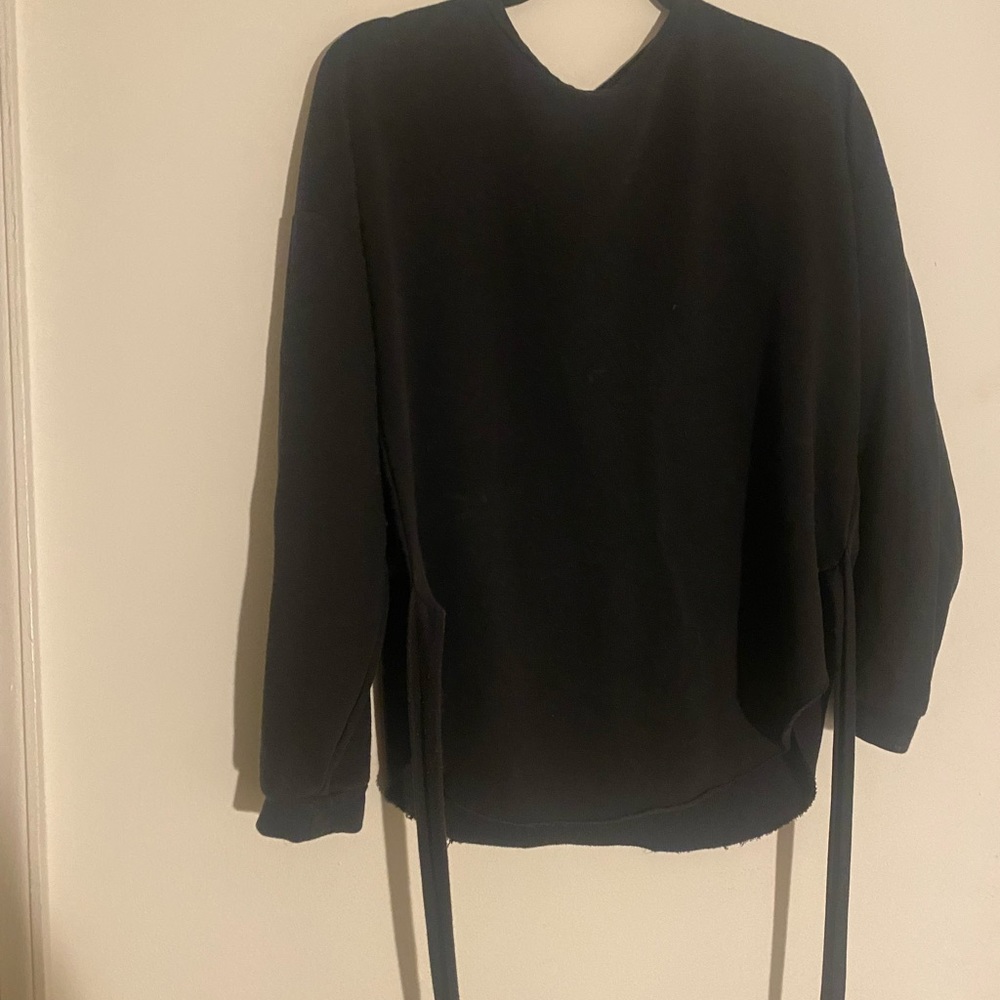 Wrap sweatshirt